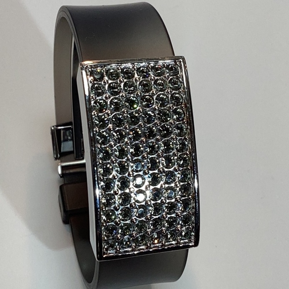 Swarovski, 72 crystals sparkle on rubberized bracelet band,stainless steel clasp - Picture 14 of 14